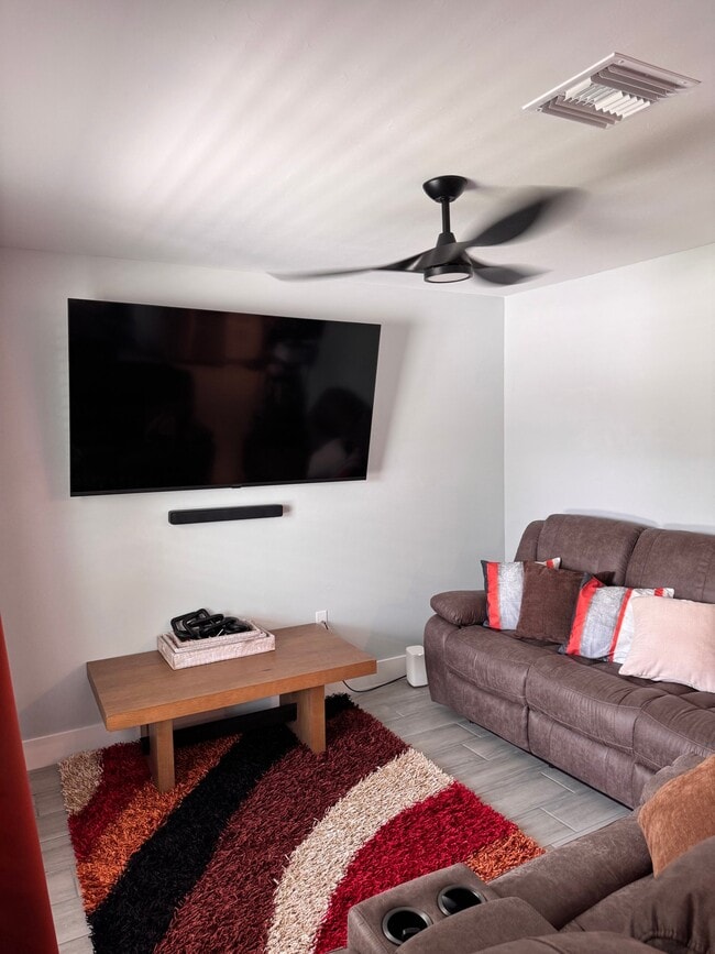 Photo - 3665 Michigan Ave