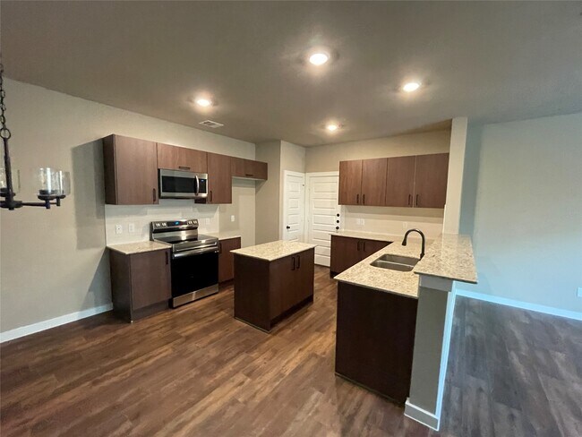 Photo - 9789 Grosbeak Ln