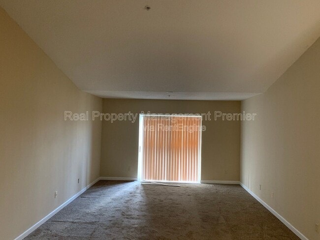 Photo - 9905 Westwood Dr Unit 37-3