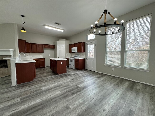 Photo - 13196 Miller Ln