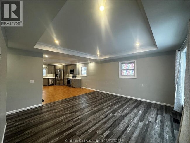 Photo - 110 Victoria St