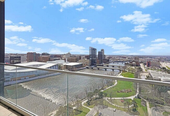 Photo - 335 Bridge St NW Unit 1502