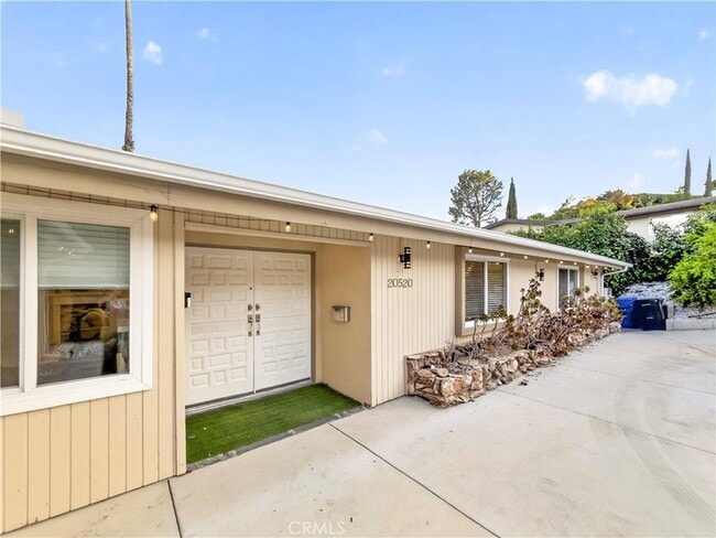 Photo - 20520 Rhoda St