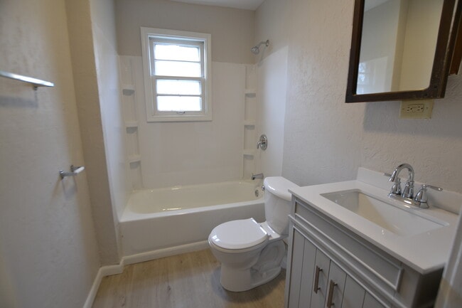 Photo - 402 Nicholson St