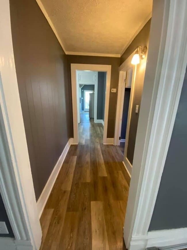 Photo - 2225 W Iowa St