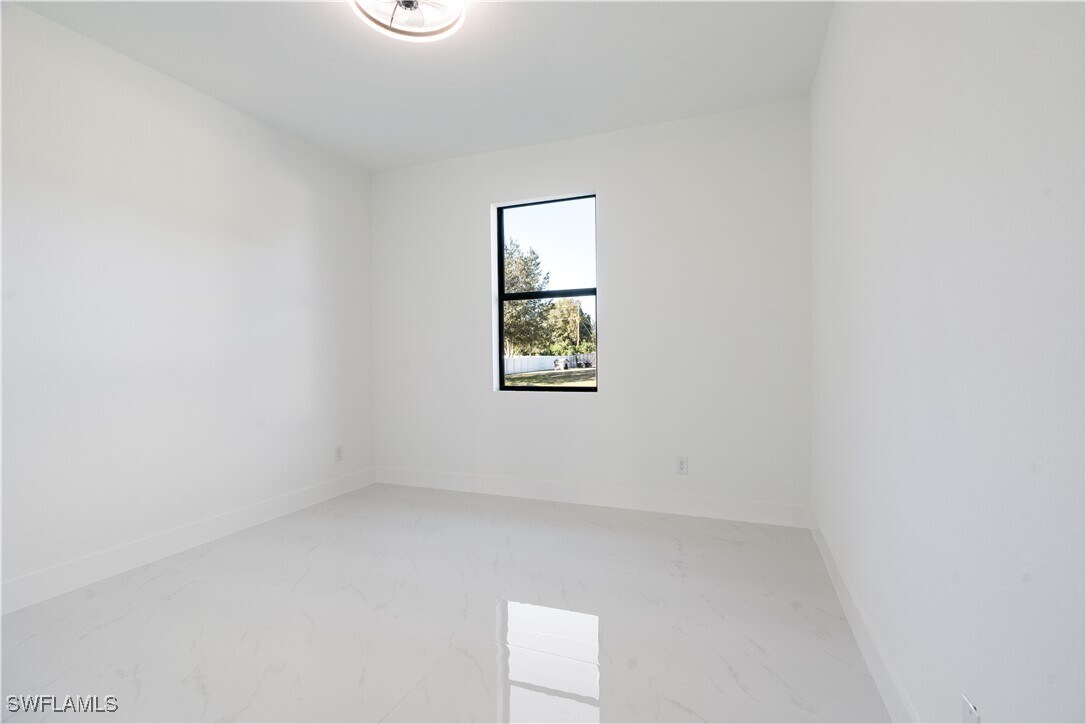 Photo - 3781 La Rue St