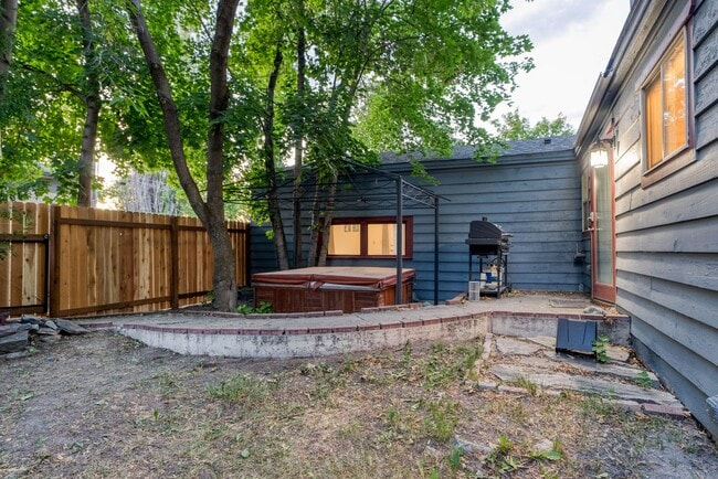 Photo - Hot Tub, Heated 3-Car Garage, Pet-Friendly, Enclosed Yard With Privacy Fence
