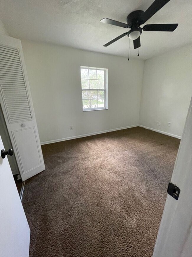 Photo - 2 Bed 1 Bath Home | Pet Friendly | Washer ...
