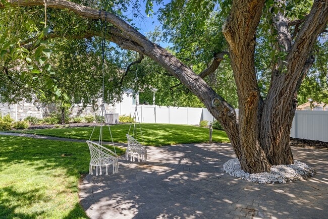Photo - 5976 Woodshire Ln