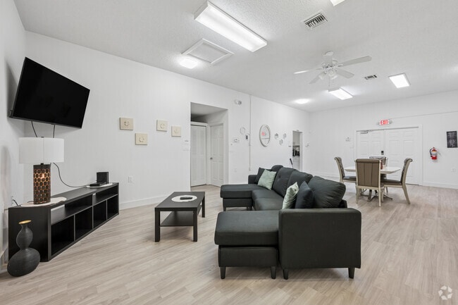Clubhouse Lounge