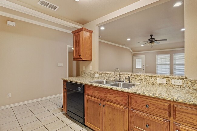 Photo - 6914 County Rd 1215 Unit 6916