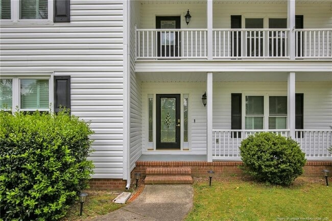 Photo - 853 Foxcroft Dr