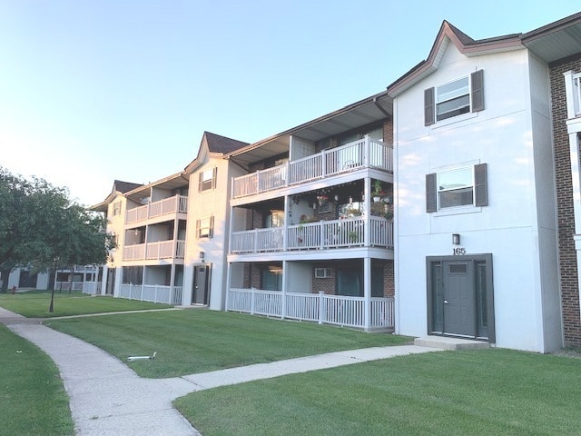 Building Photo - 137 N Gregory St Unit 9 Rental