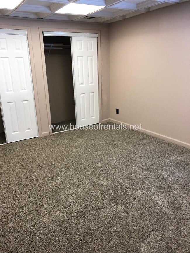 Photo - 809 S Division St