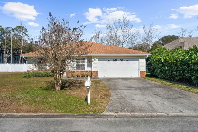 Building Photo - Beautiful Home