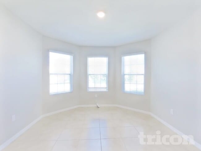 Photo - 518 Squires Grove Dr