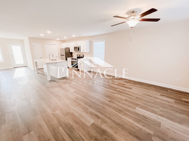 Photo - 209 Munford St