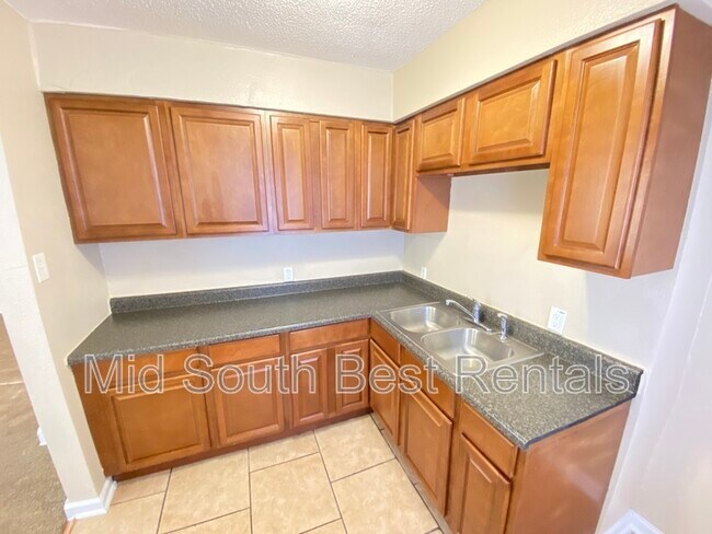 Photo - 3194 Hardin Ave