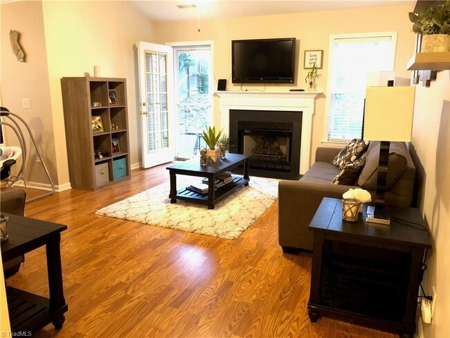 Photo - 5404 Whitley Way