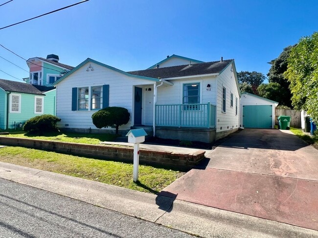 Photo - Charming Furnished Home in PG available May 01, 2026!