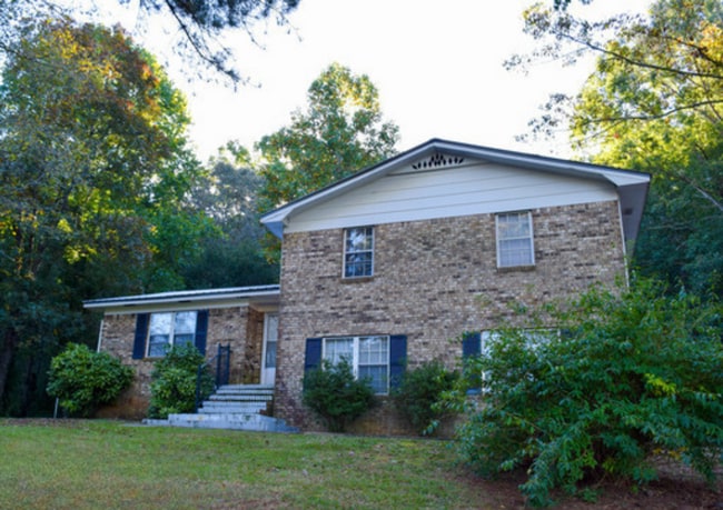 Building Photo - Home for Rent in Leeds, AL.. Available to View Now!!!
