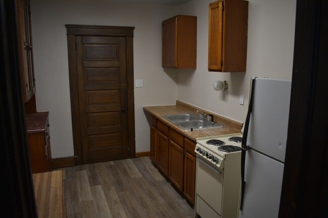 Photo - 1309 Middle Ave Unit Up