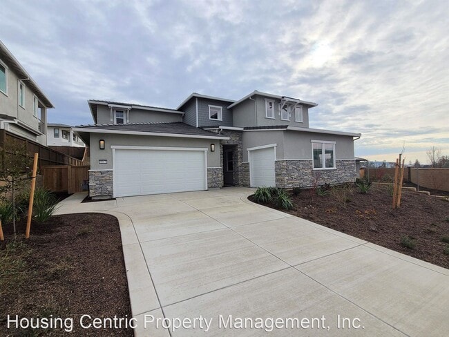 Photo - 4 br, 3.5 bath House - 8067 Grant Dr