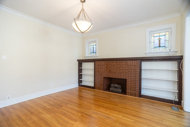 Photo - 3033 W Gunnison St Unit 1