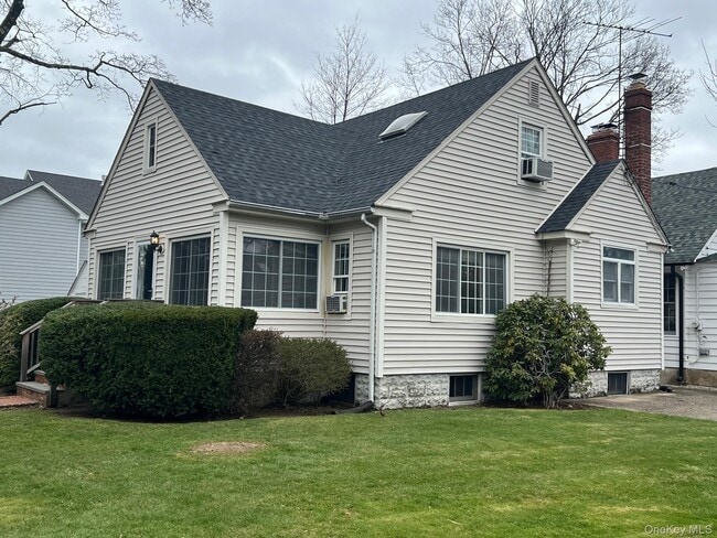 Photo - 100 Grant St