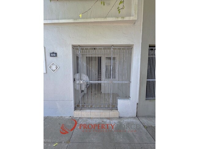 Photo - 675 Lakeview Ave
