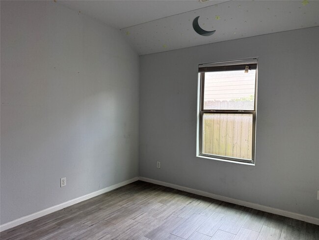 Building Photo - 4509 Larkspur St