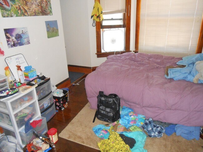 Photo - 4 Bed 2 Bath close to UWEC!