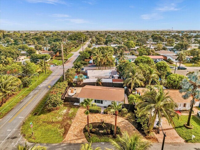 Photo - 1513 NE 30th Ct