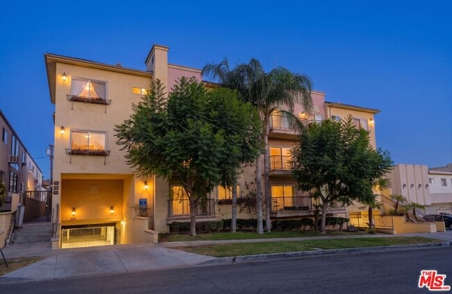 Photo - 626 E Orange Grove Ave Unidad 105