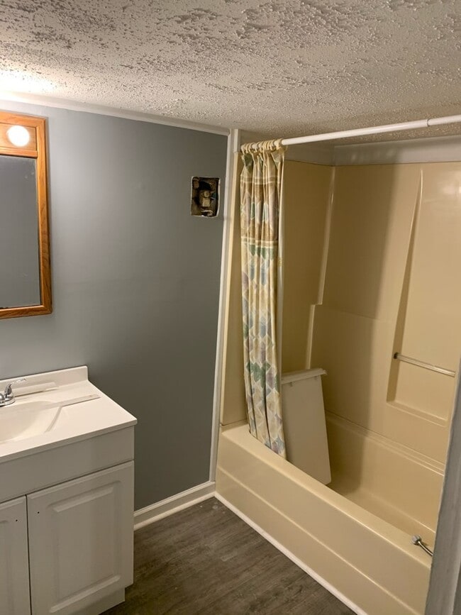 Photo - 2408 Harvard Ave Unit Bedroom #1 w/Private Entrance