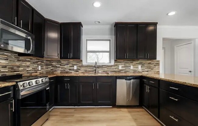 Photo - 10906 Chimney Rock Rd