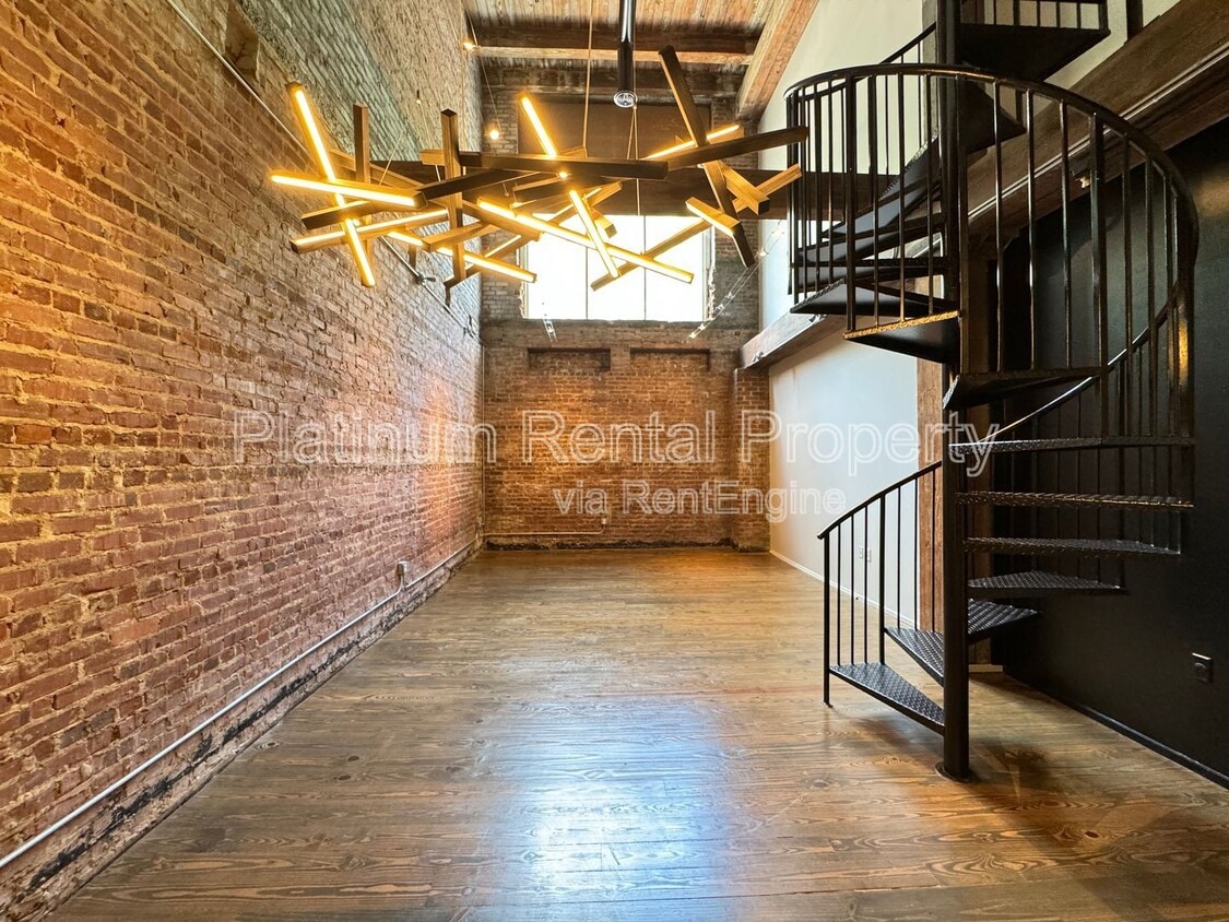 Photo - 326 Nelson St Sw