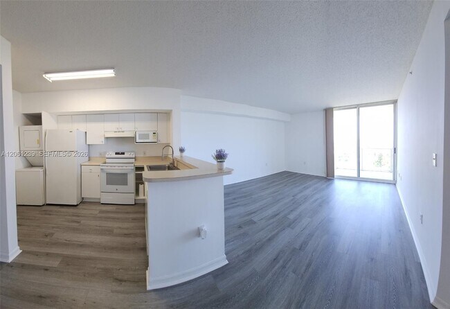 5077 NW 7th St Unit 1211