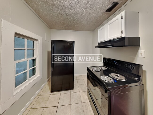 Photo - 2149 Yulee St