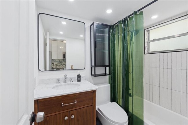 Photo - 851 Meridian Ave Unit 33