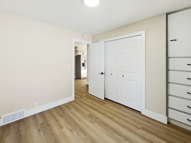Photo - 2130 Brady Ave