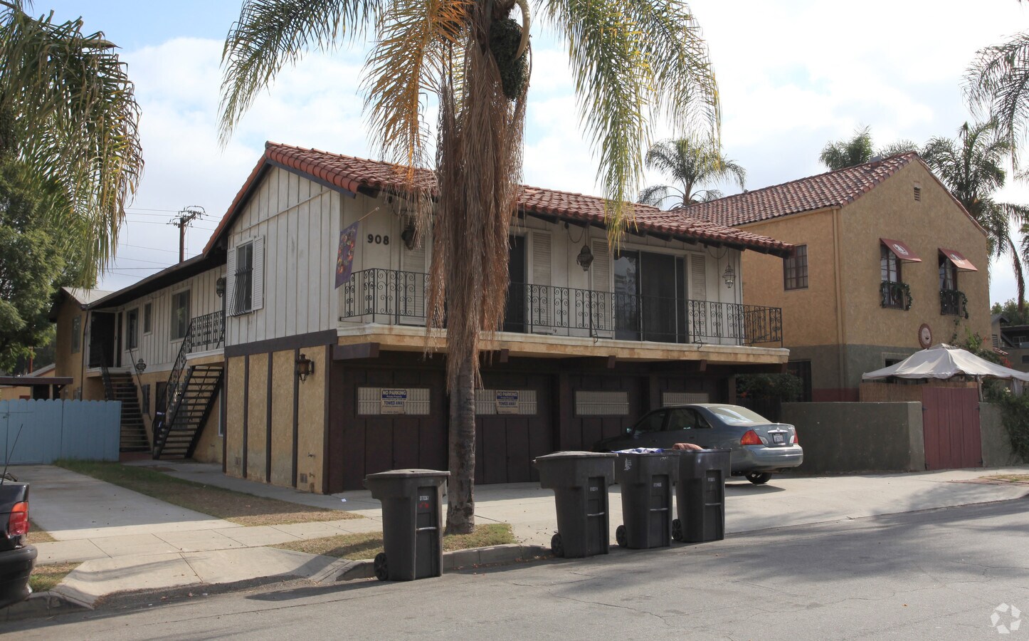Photo - 908 Roswell Ave