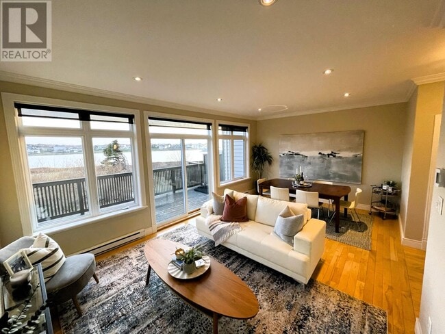 Photo - 28 Lions Cres