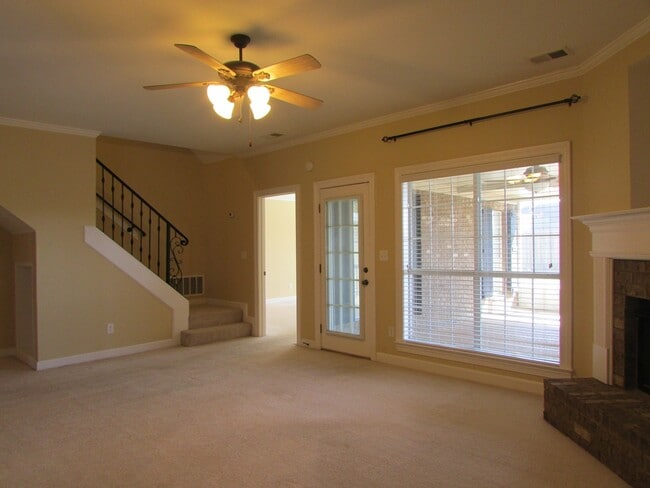 Photo - AVAILABLE NOW!!!Picture Perfect 4 BR/3 BA in Oliver's Glenn