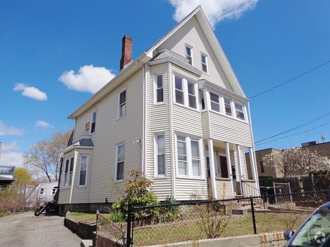 Building Photo - 79 Nichols Ave Unit #1 Rental