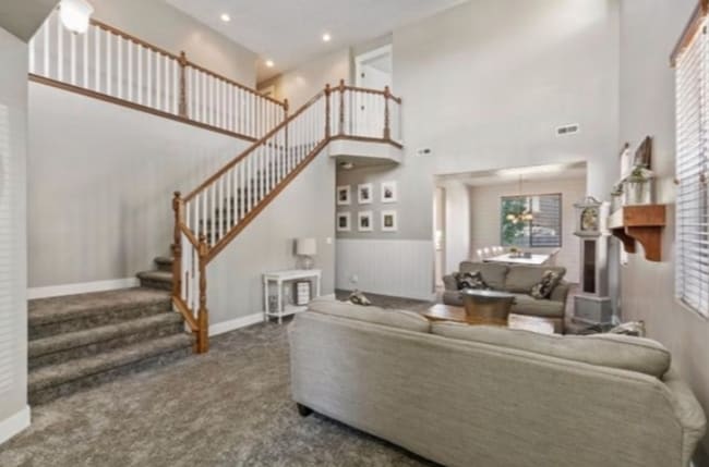 Photo - BEAUTIFUL HOME IN DESIRABLE SPRING CREEK R...