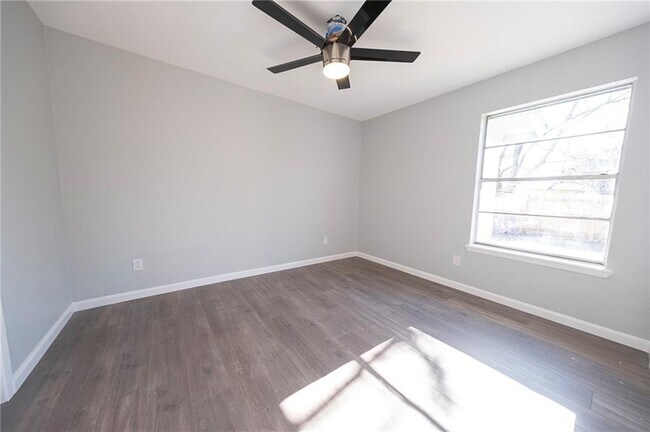 Photo - 4900 Hawk Cove
