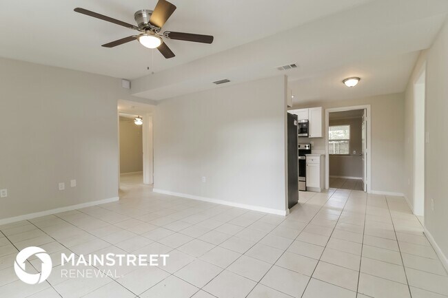 Photo - 560 Georgia Ave