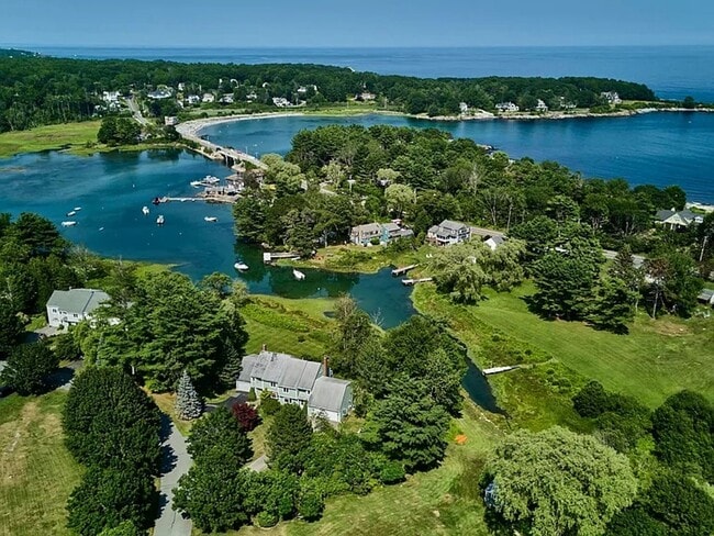 Photo - 9 Riverview Dr