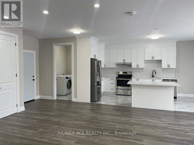 Photo - 55 S Church St